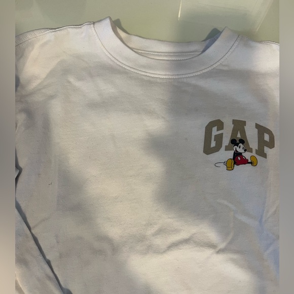 Long sleeve Gap Tshirts - Picture 5 of 10
